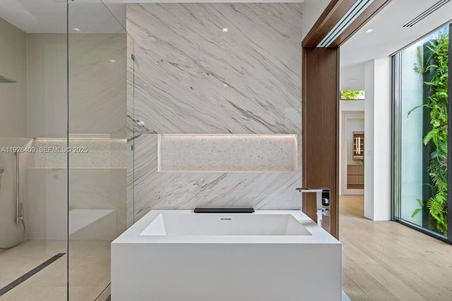 6480 Allison Rd, Miami Beach, FL 33141