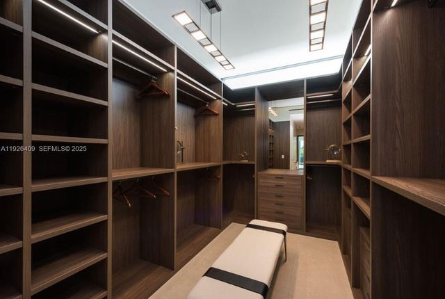 6480 Allison Rd, Miami Beach, FL 33141