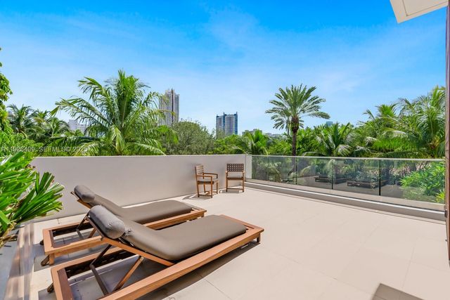 6480 Allison Rd, Miami Beach, FL 33141