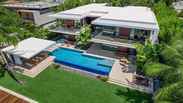 6480 Allison Rd, Miami Beach, FL 33141