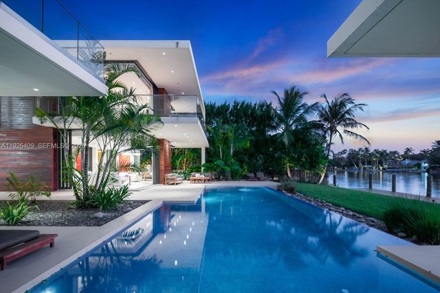 6480 Allison Rd, Miami Beach, FL 33141