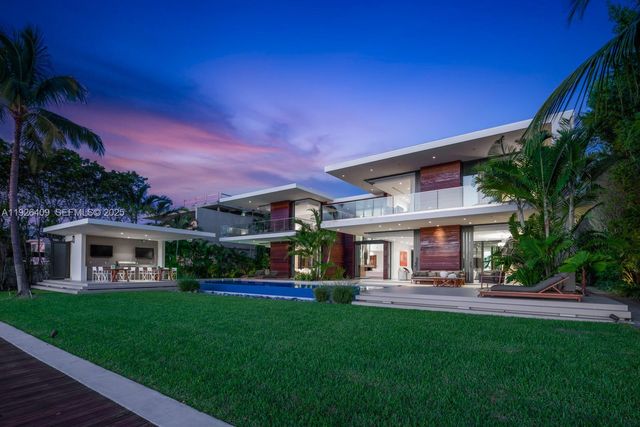 6480 Allison Rd, Miami Beach, FL 33141