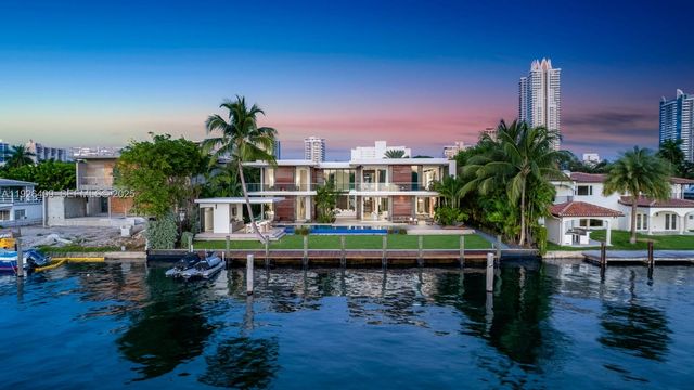 6480 Allison Rd, Miami Beach, FL 33141