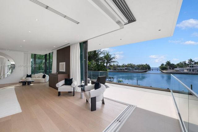 6480 Allison Rd, Miami Beach, FL 33141