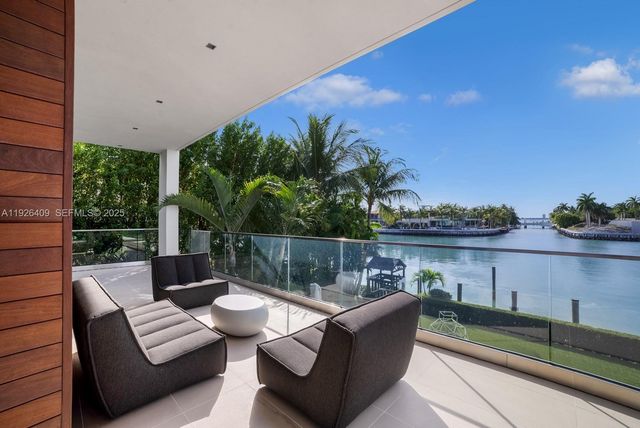 6480 Allison Rd, Miami Beach, FL 33141