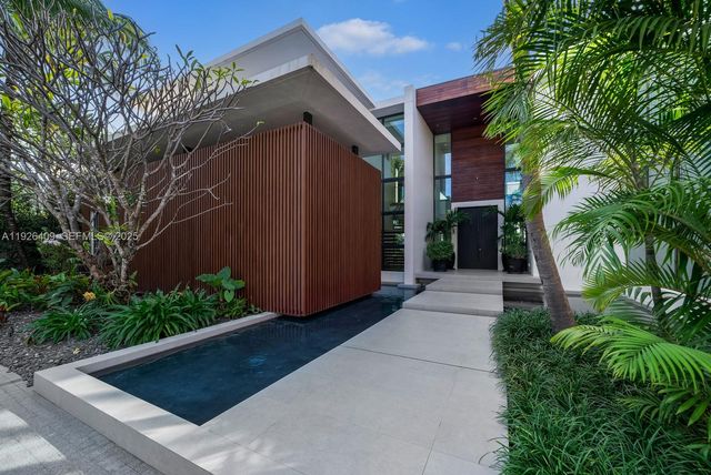 6480 Allison Rd, Miami Beach, FL 33141