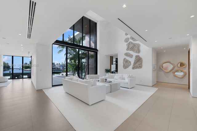 6480 Allison Rd, Miami Beach, FL 33141