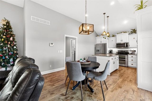 5199 SE Fox Run Road, Lathrop, MO 64465