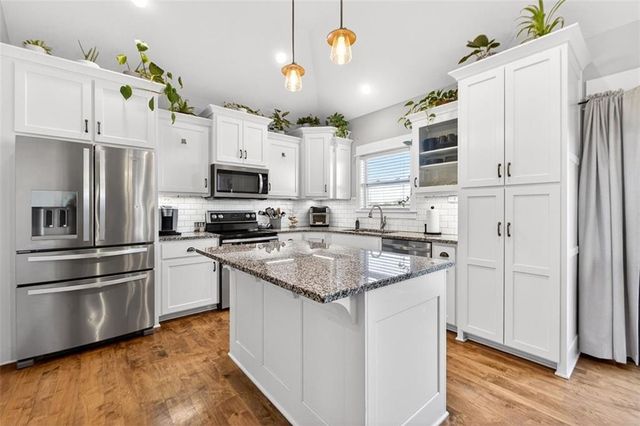 5199 SE Fox Run Road, Lathrop, MO 64465