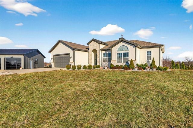5199 SE Fox Run Road, Lathrop, MO 64465