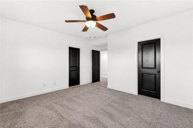 5199 SE Fox Run Road, Lathrop, MO 64465