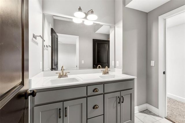 5199 SE Fox Run Road, Lathrop, MO 64465