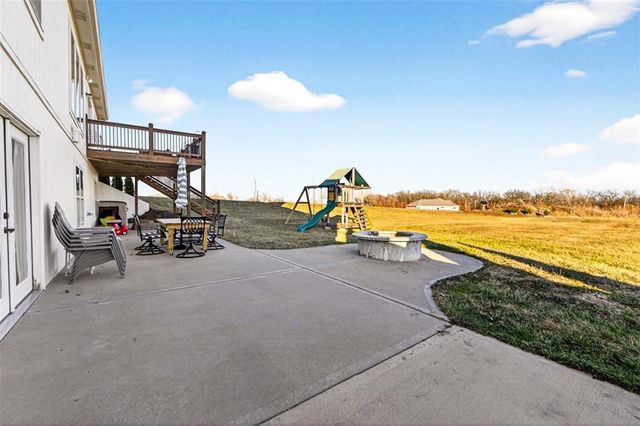 5199 SE Fox Run Road, Lathrop, MO 64465