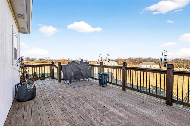 5199 SE Fox Run Road, Lathrop, MO 64465