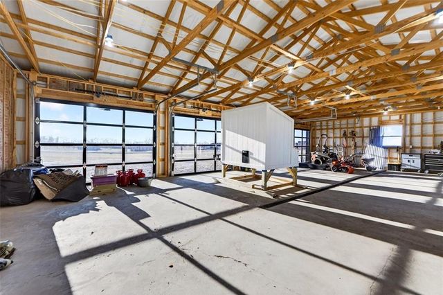 5199 SE Fox Run Road, Lathrop, MO 64465