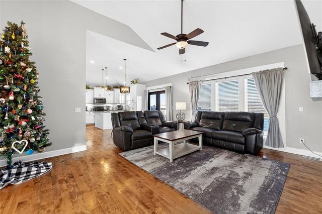 5199 SE Fox Run Road, Lathrop, MO 64465