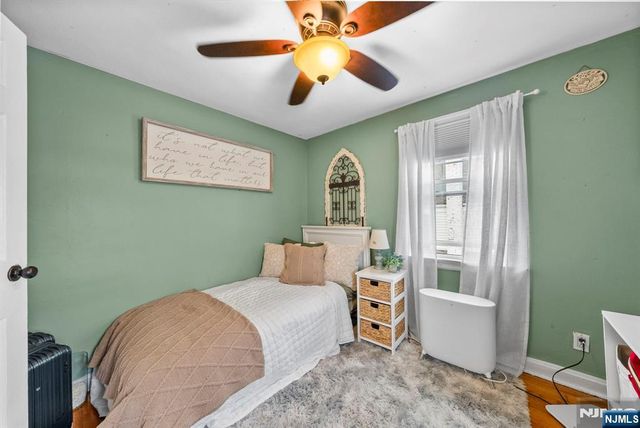 17 Burlington Road, Clifton, NJ 07012