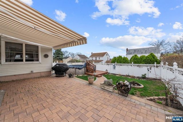 17 Burlington Road, Clifton, NJ 07012
