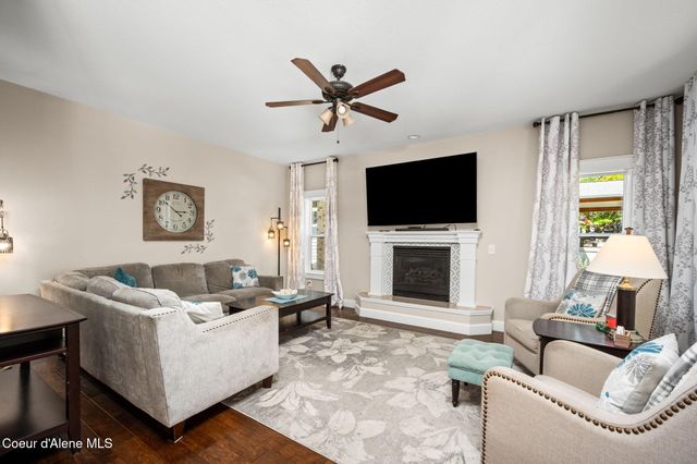 2918 E Point Hayden DR, Hayden, ID 83835