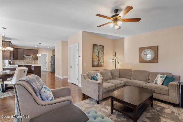 2918 E Point Hayden DR, Hayden, ID 83835