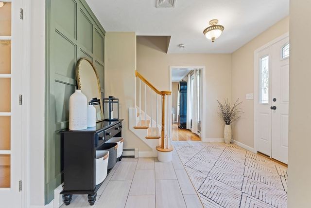 32 Cinnamon Cir, Easton, MA 02334