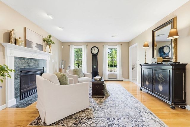 32 Cinnamon Cir, Easton, MA 02334