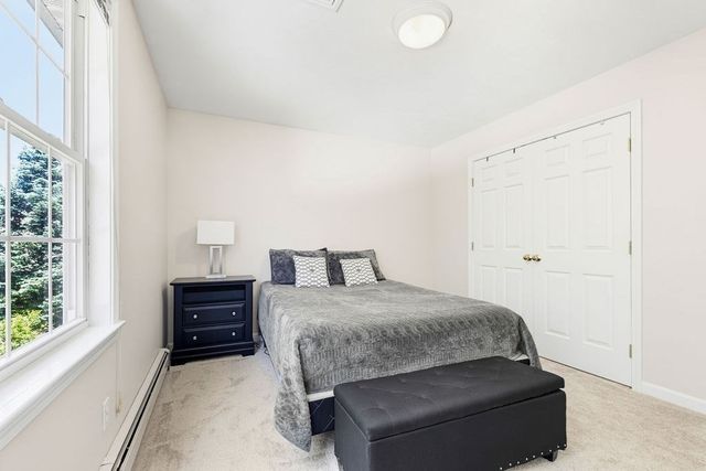 32 Cinnamon Cir, Easton, MA 02334