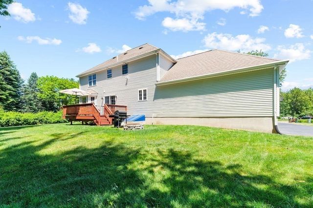 32 Cinnamon Cir, Easton, MA 02334