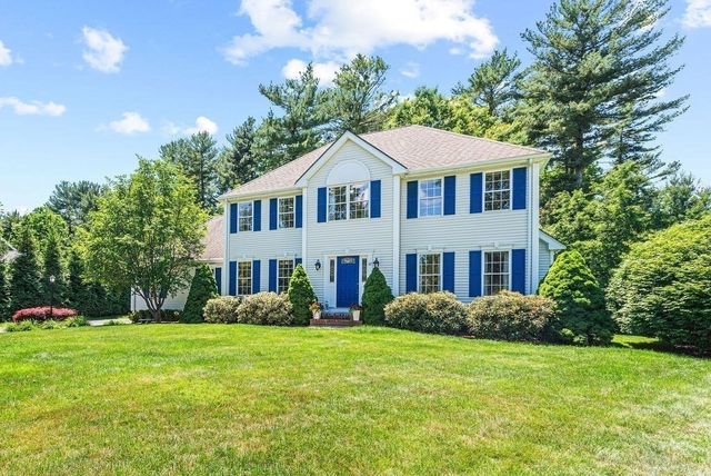 32 Cinnamon Cir, Easton, MA 02334
