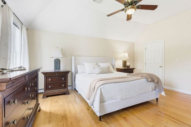 32 Cinnamon Cir, Easton, MA 02334