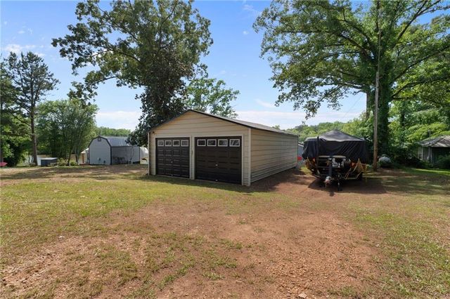 100 S River Bend, Jackson, GA 30233