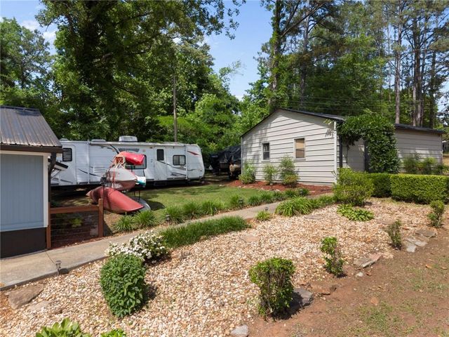 100 S River Bend, Jackson, GA 30233
