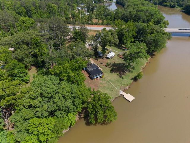 100 S River Bend, Jackson, GA 30233