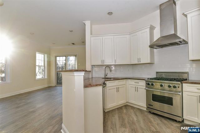 3113 The Plaza, Tenafly, NJ 07670