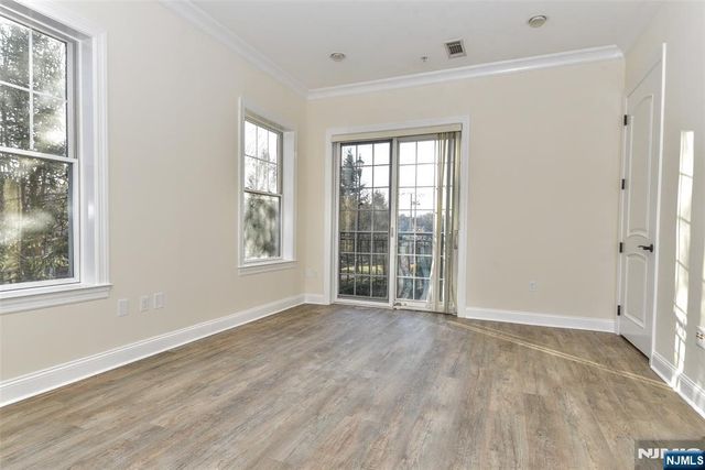 3113 The Plaza, Tenafly, NJ 07670