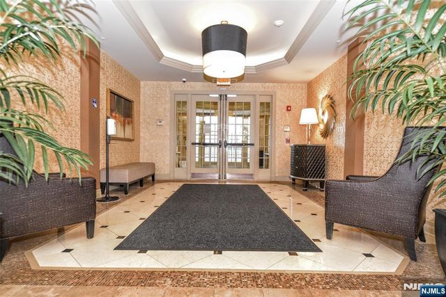 3113 The Plaza, Tenafly, NJ 07670