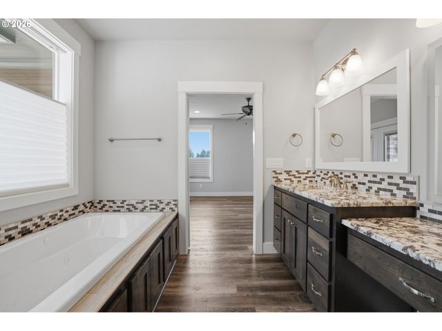 10907 Ne 131ST St, Vancouver, WA 98662