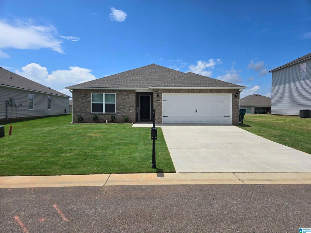 16403 NATCHEZ DRIVE, Moundville, AL 35474