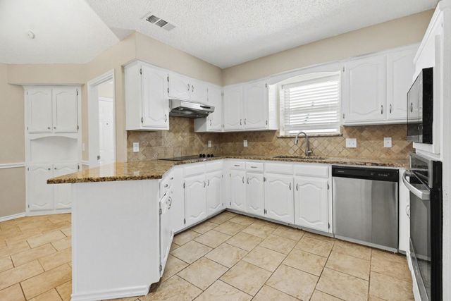 3233 David Drive, Hurst, TX 76054