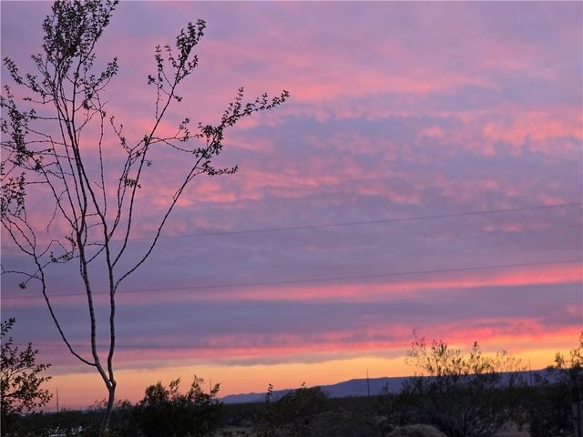 000 Eden, Golden Valley, AZ 86413