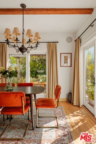 8935 Hollywood Hills Road, Los Angeles, CA 90046