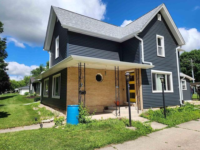 222 Garfield Avenue, Evansville, WI 53536