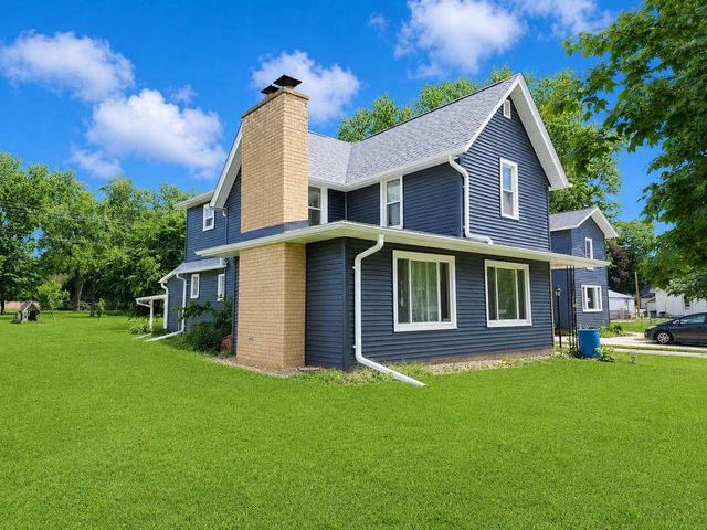 222 Garfield Avenue, Evansville, WI 53536