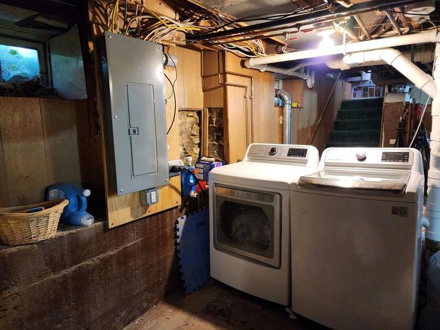 222 Garfield Avenue, Evansville, WI 53536