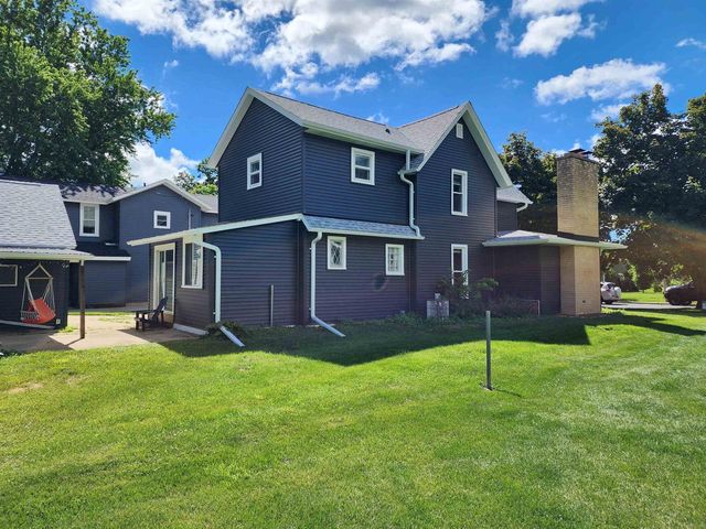 222 Garfield Avenue, Evansville, WI 53536