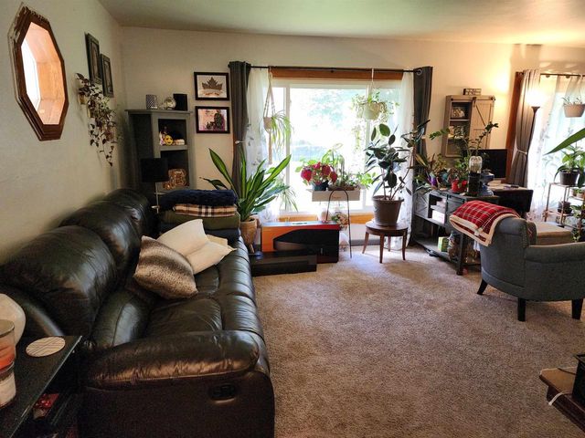 222 Garfield Avenue, Evansville, WI 53536