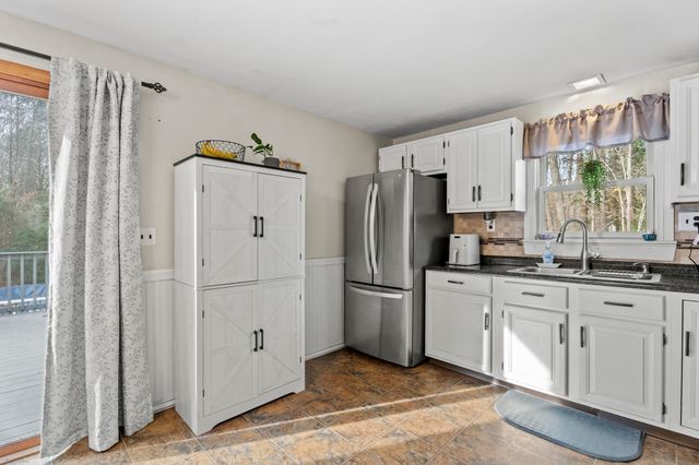 4 Woodland Avenue, Seabrook, NH 03874