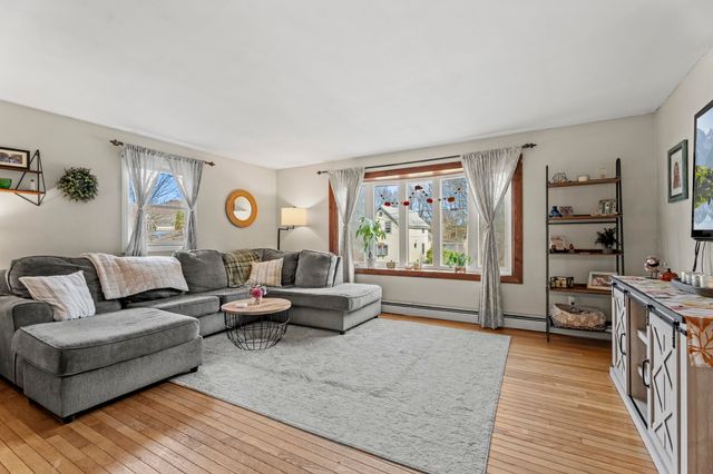 4 Woodland Avenue, Seabrook, NH 03874