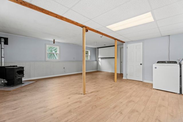 4 Woodland Avenue, Seabrook, NH 03874