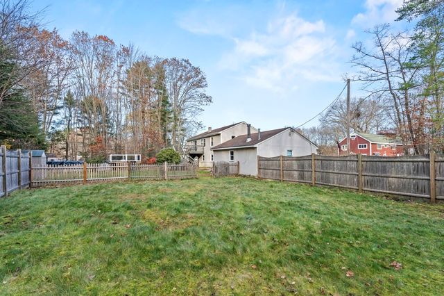 4 Woodland Avenue, Seabrook, NH 03874